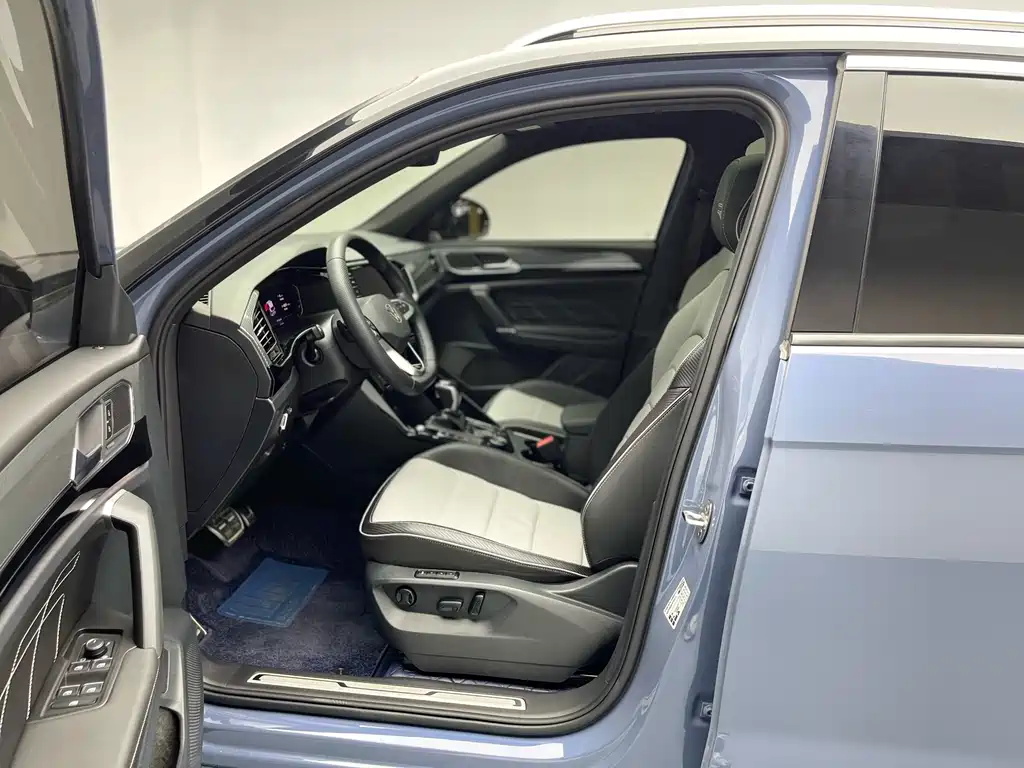 Volkswagen Tayron X 2020 380TSI 4Motion Premium Intelligent Connectivity Edition 2022 - thumbnail 7