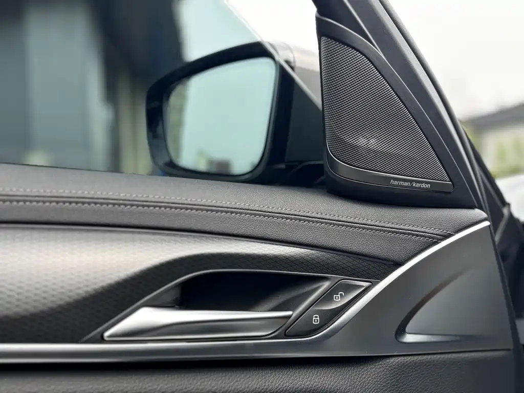 BMW BMW 5 Series Import 2022 Model Facelift 530i Style Edition M Sport Package 2023 - thumbnail 13