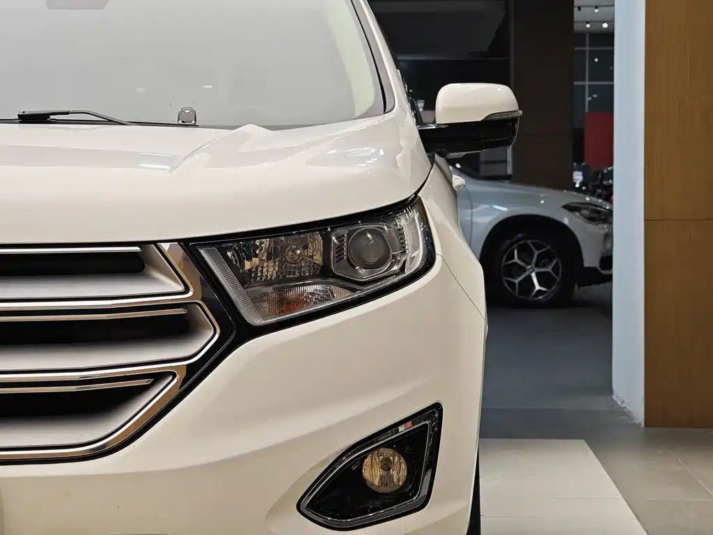 Ford Ford Edge 2018 EcoBoost 245 AWD Platinum 7-seater China V 2018 - thumbnail 2