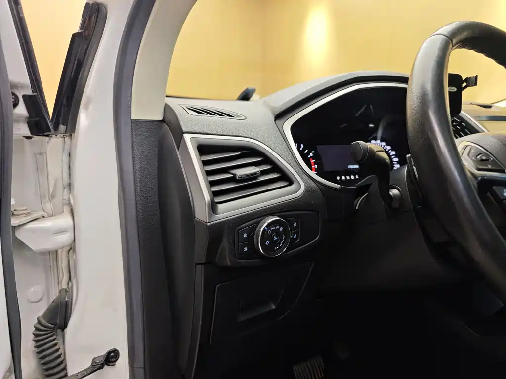Ford Ford Edge 2018 EcoBoost 245 AWD Platinum 7-seater China V 2018 - thumbnail 11