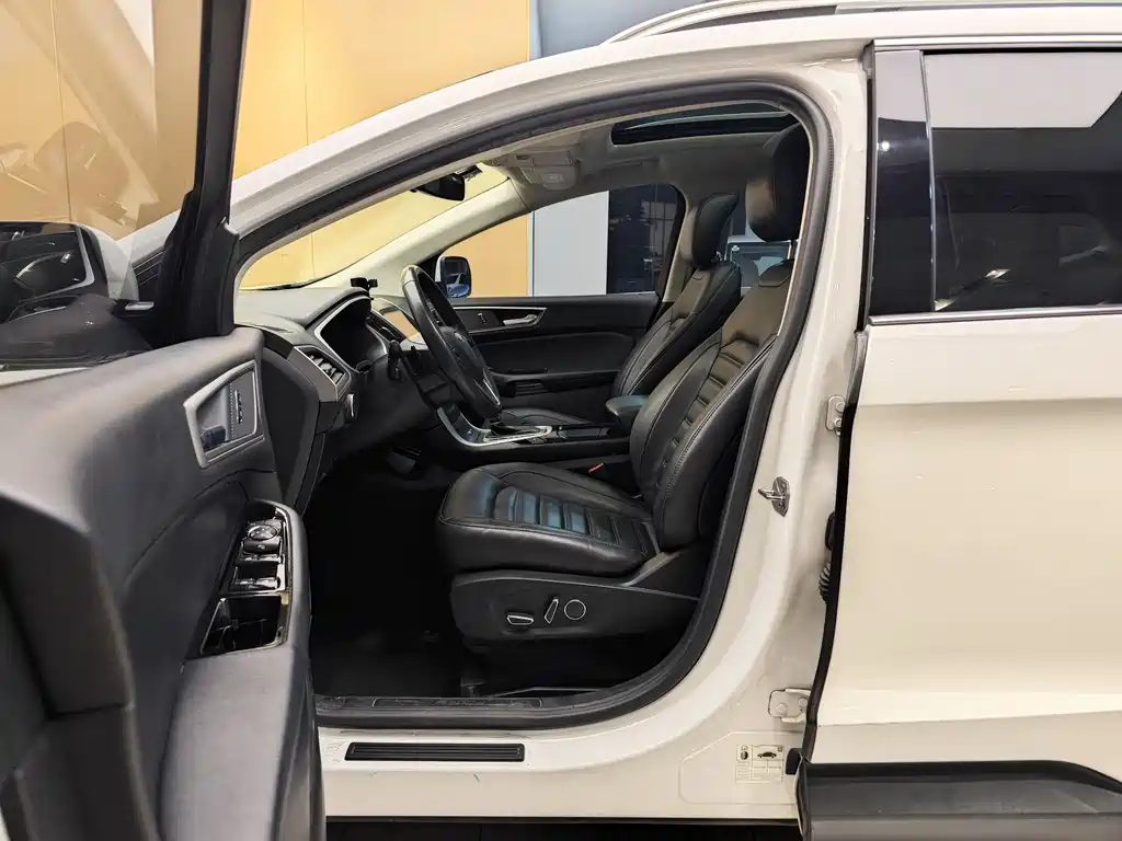 Ford Ford Edge 2018 EcoBoost 245 AWD Platinum 7-seater China V 2018 - thumbnail 13