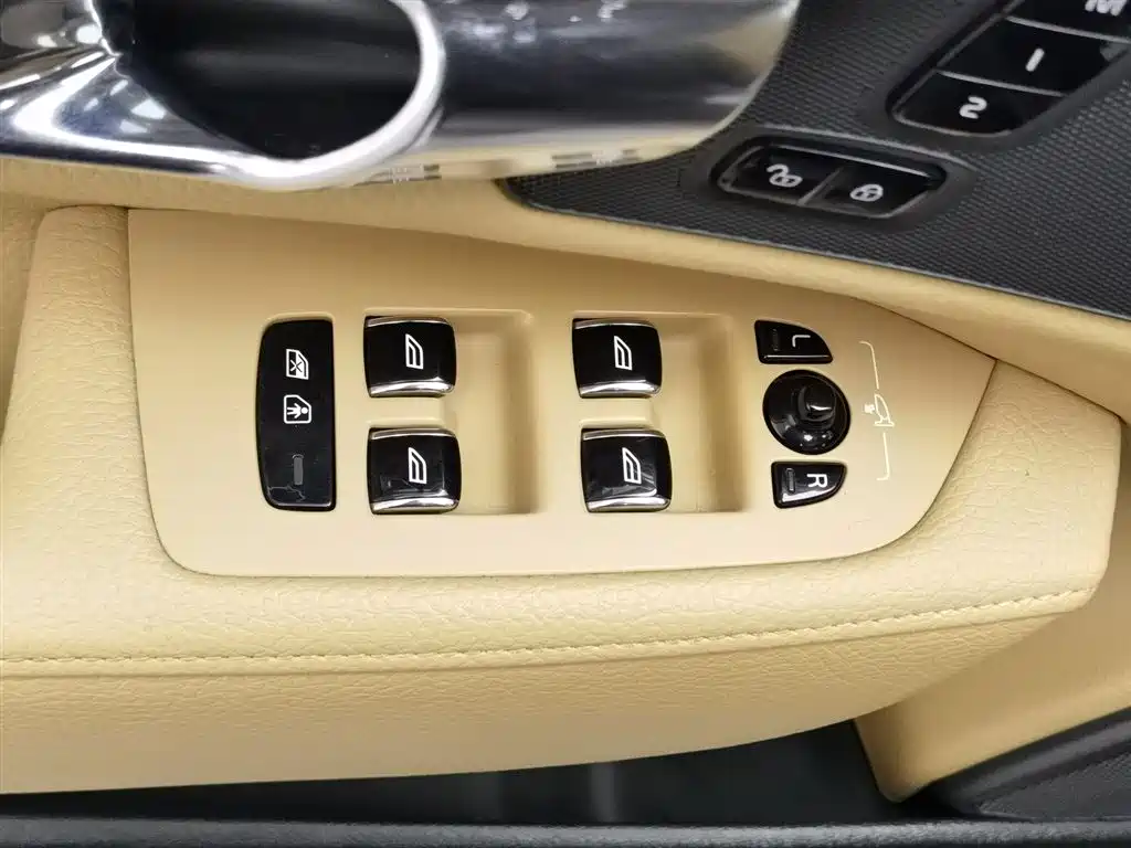 Volvo Volvo S90 2017 T5 IntelliLink Edition 2017 - thumbnail 9