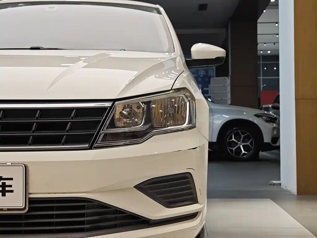 Volkswagen Volkswagen Jetta 2017 1.5L Automatic Fashion Edition 2018 - thumbnail 2