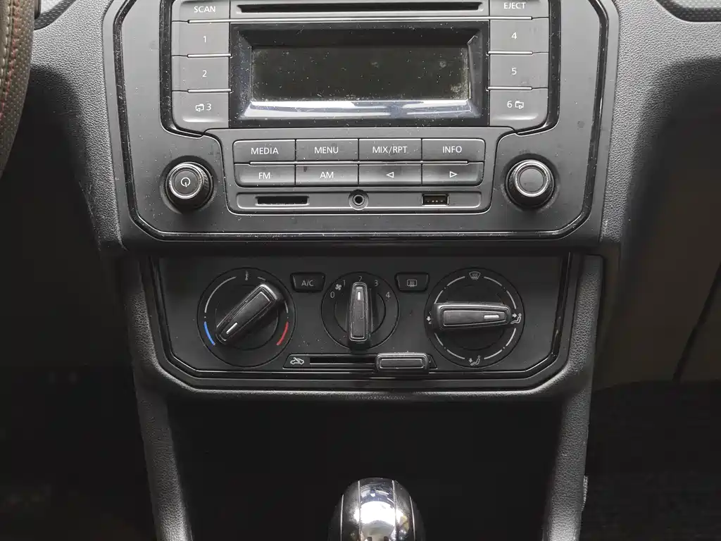 Volkswagen Volkswagen Jetta 2017 1.5L Automatic Fashion Edition 2018 - thumbnail 16