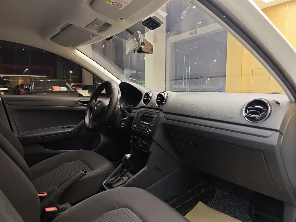 Volkswagen Volkswagen Jetta 2017 1.5L Automatic Fashion Edition 2018 - thumbnail 30