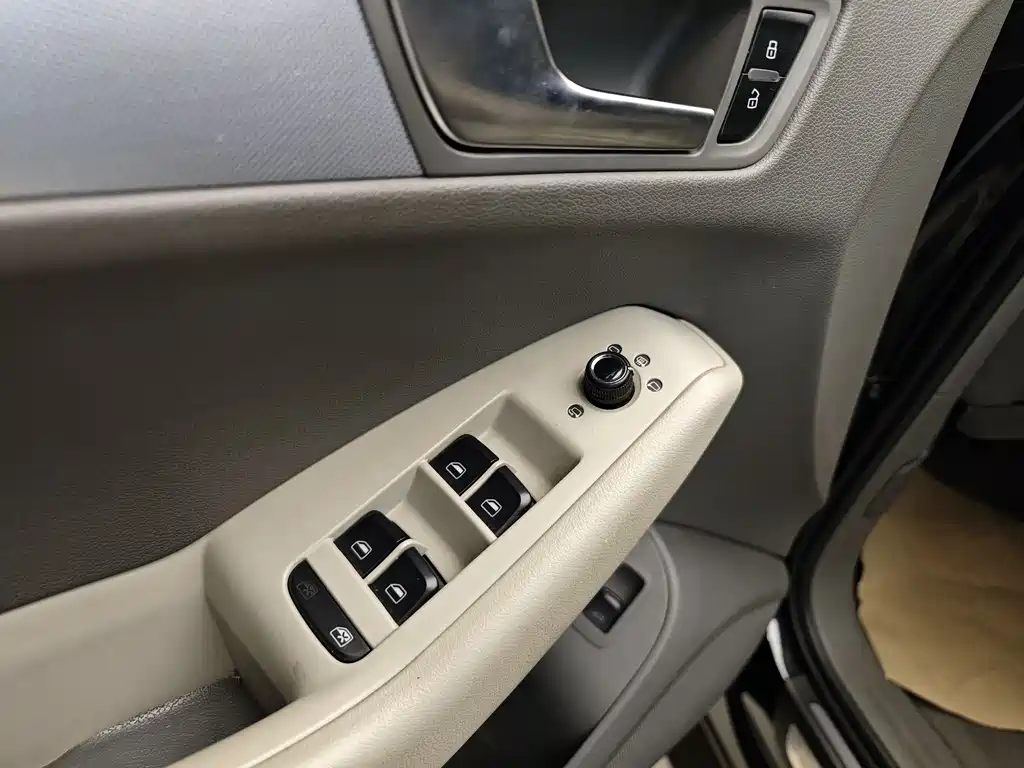 Audi Audi Q5 2012 2.0TFSI Technology Edition 2012 - thumbnail 9