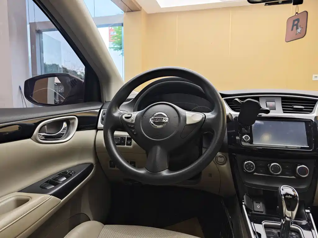 Nissan Nissan Sylphy 2016 1.6XL CVT Premium Edition 2017 - thumbnail 14