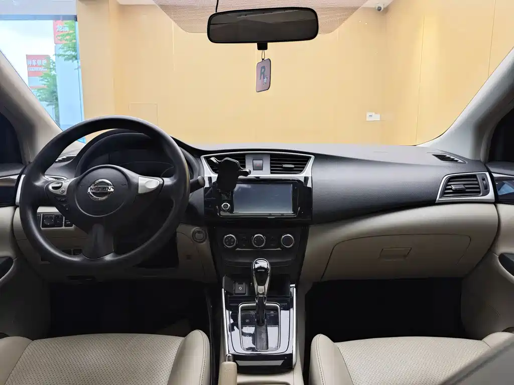 Nissan Nissan Sylphy 2016 1.6XL CVT Premium Edition 2017 - thumbnail 19