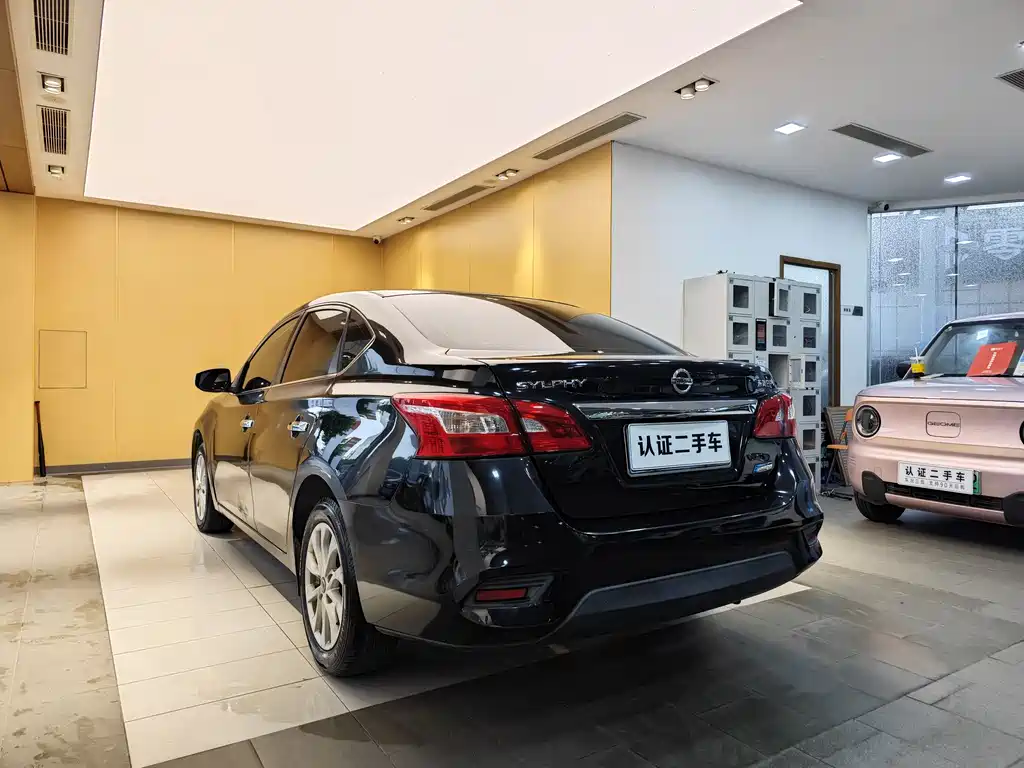 Nissan Nissan Sylphy 2016 1.6XL CVT Premium Edition 2017 - thumbnail 24