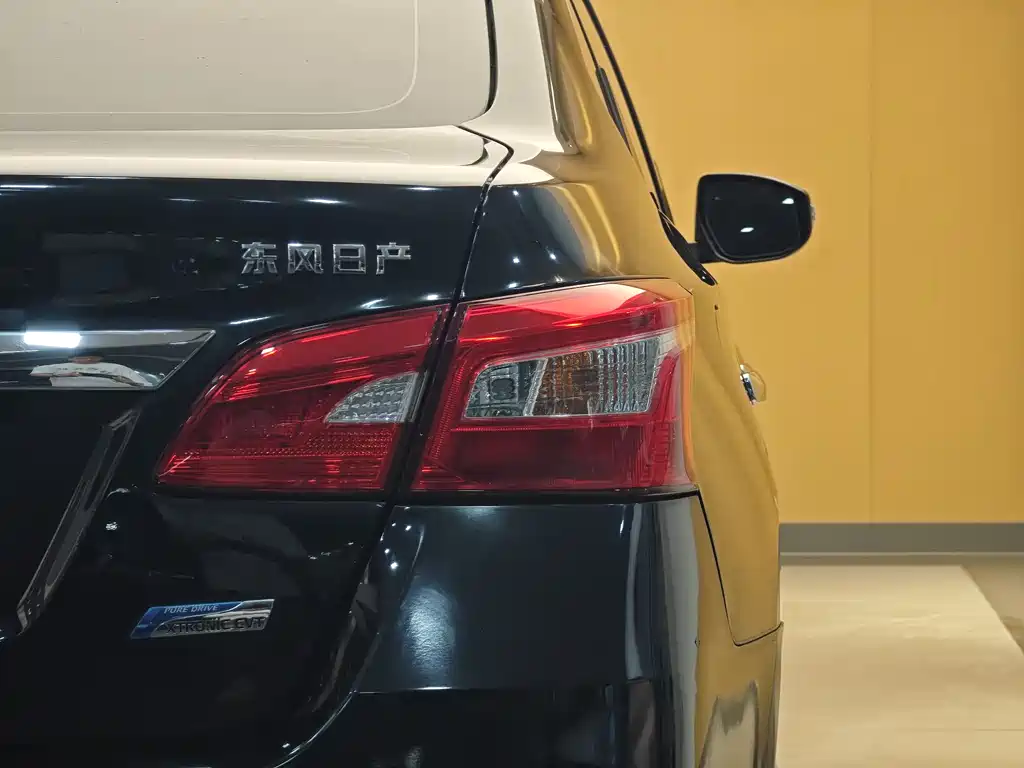 Nissan Nissan Sylphy 2016 1.6XL CVT Premium Edition 2017 - thumbnail 25