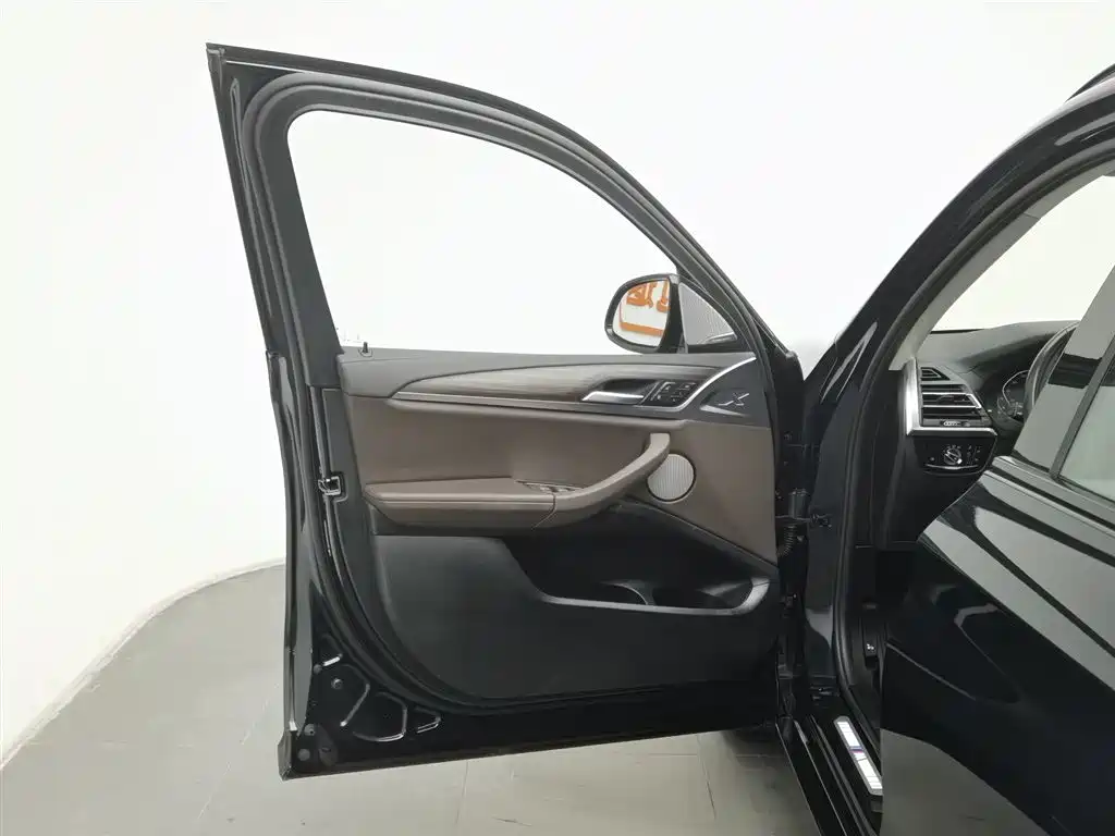 BMW BMW X3 2023 xDrive30i Leading Model M Night Package 2024 - thumbnail 8