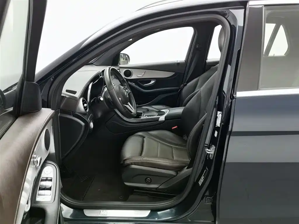 Mercedes-Benz Mercedes-Benz GLC 2020 GLC 260 L 4MATIC Sport Edition 2019 - thumbnail 10