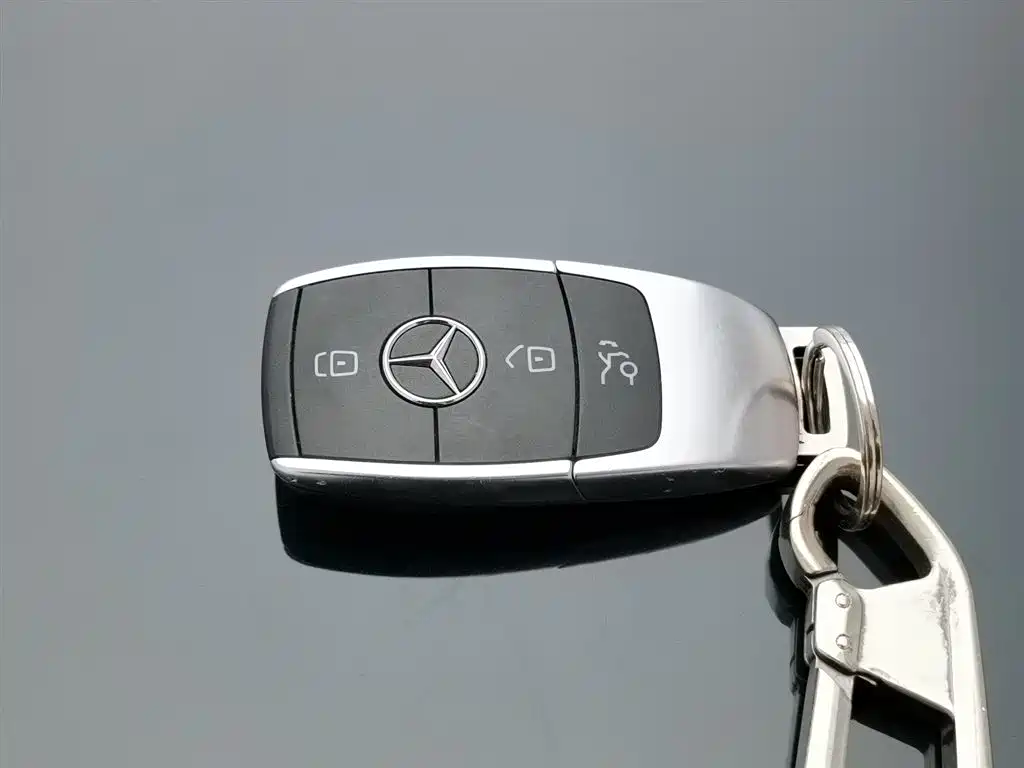 Mercedes-Benz Mercedes-Benz GLC 2020 GLC 260 L 4MATIC Sport Edition 2019 - thumbnail 19