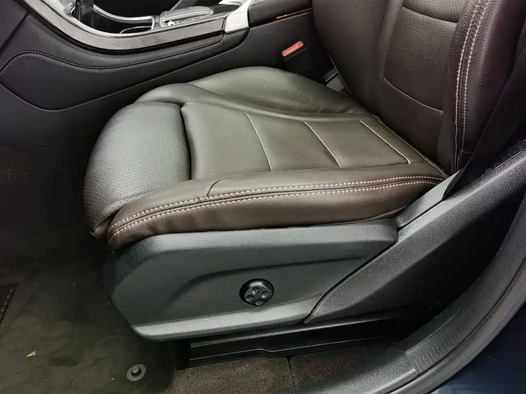 Mercedes-Benz Mercedes-Benz GLC 2020 GLC 260 L 4MATIC Sport Edition 2019 - thumbnail 20