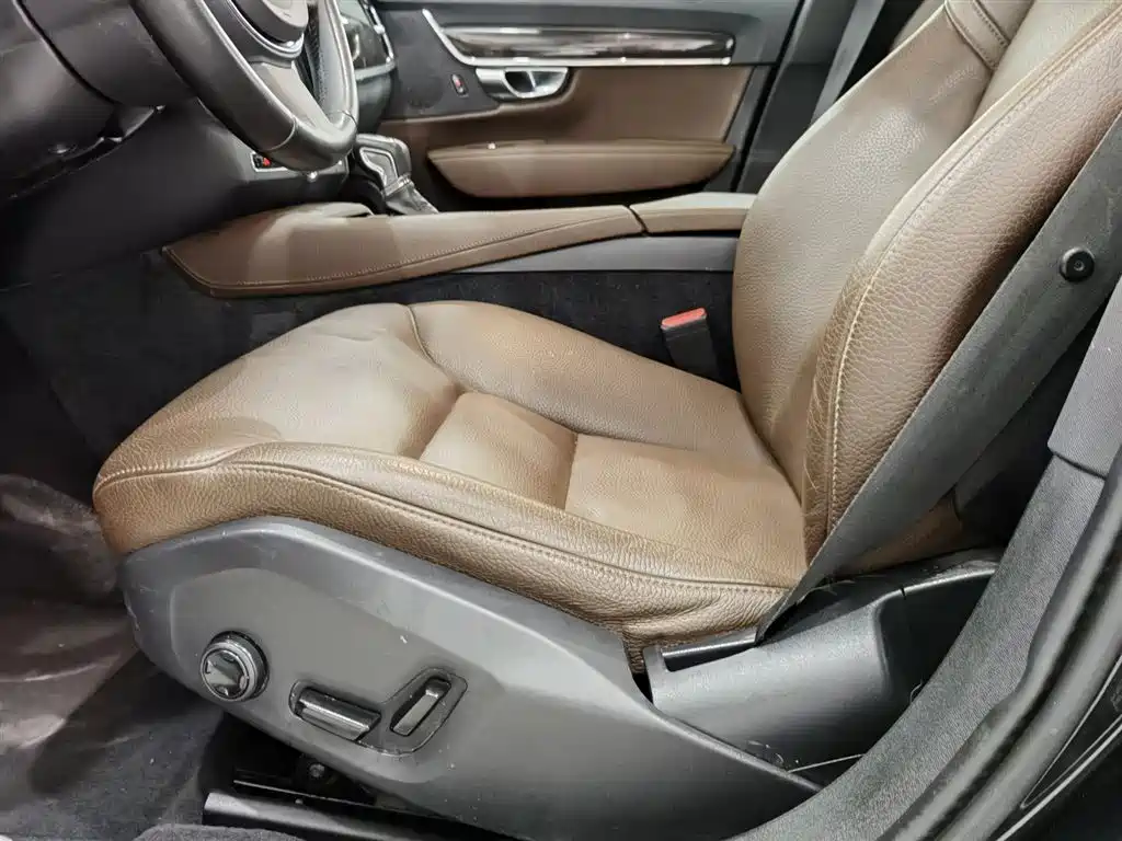 Volvo Volvo S90 2017 T4 IntelliLink Edition 2017 - thumbnail 20