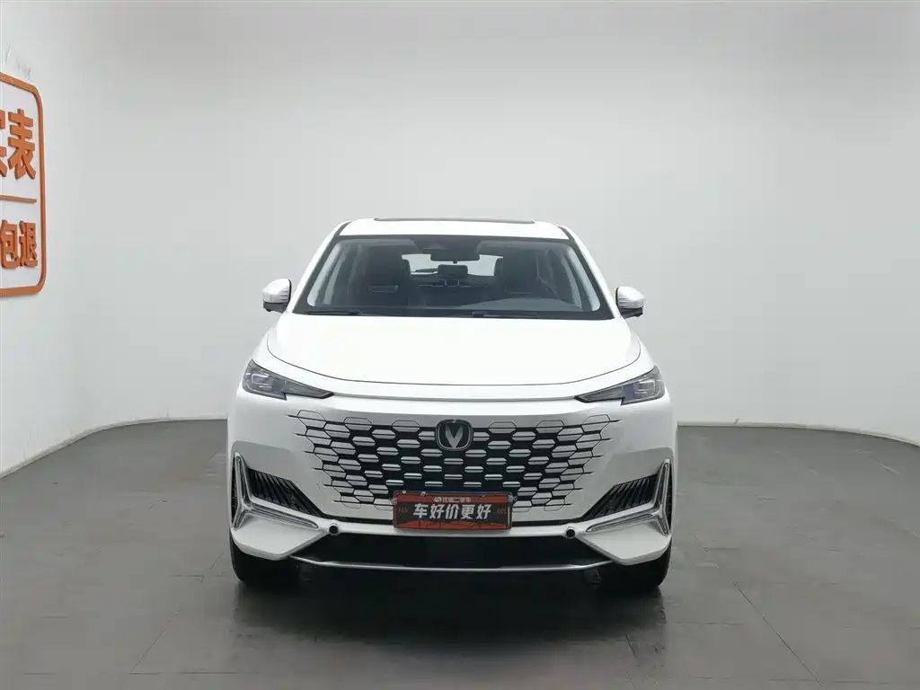 Changan Changan UNI-K 2024 2.0T Front-Wheel Drive Comfort Edition 2023 - thumbnail 3