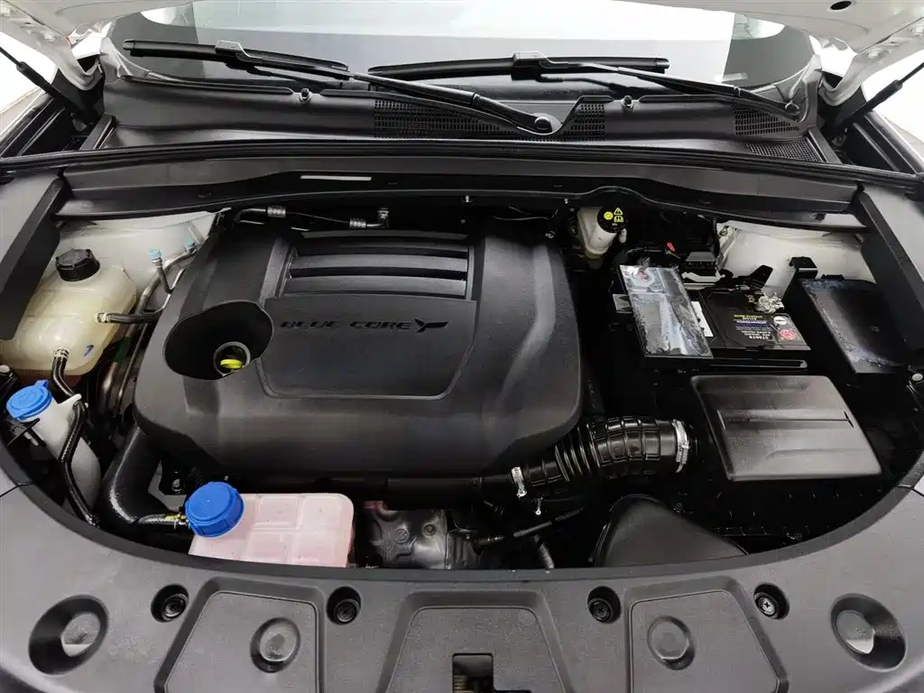 Changan Changan UNI-K 2024 2.0T Front-Wheel Drive Comfort Edition 2023 - thumbnail 6