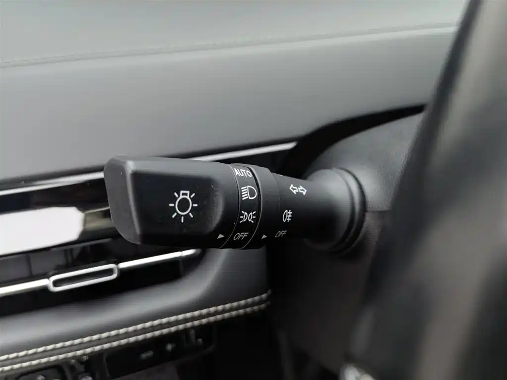 Changan Changan UNI-K 2024 2.0T Front-Wheel Drive Comfort Edition 2023 - thumbnail 21