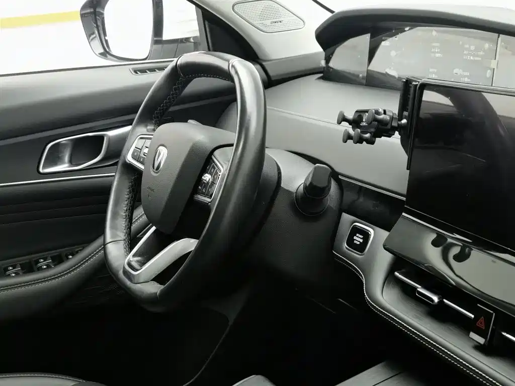 Changan Changan UNI-K 2024 2.0T Front-Wheel Drive Comfort Edition 2023 - thumbnail 22