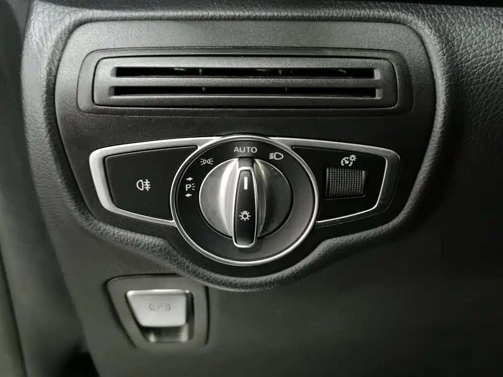 Mercedes-Benz Mercedes-Benz V-Class 2018 V 260 Navigation Edition China VI 2019 - thumbnail 21