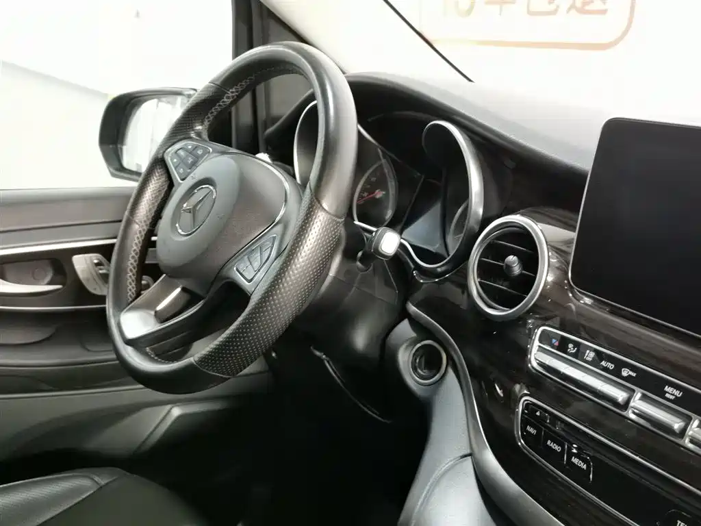 Mercedes-Benz Mercedes-Benz V-Class 2018 V 260 Navigation Edition China VI 2019 - thumbnail 22