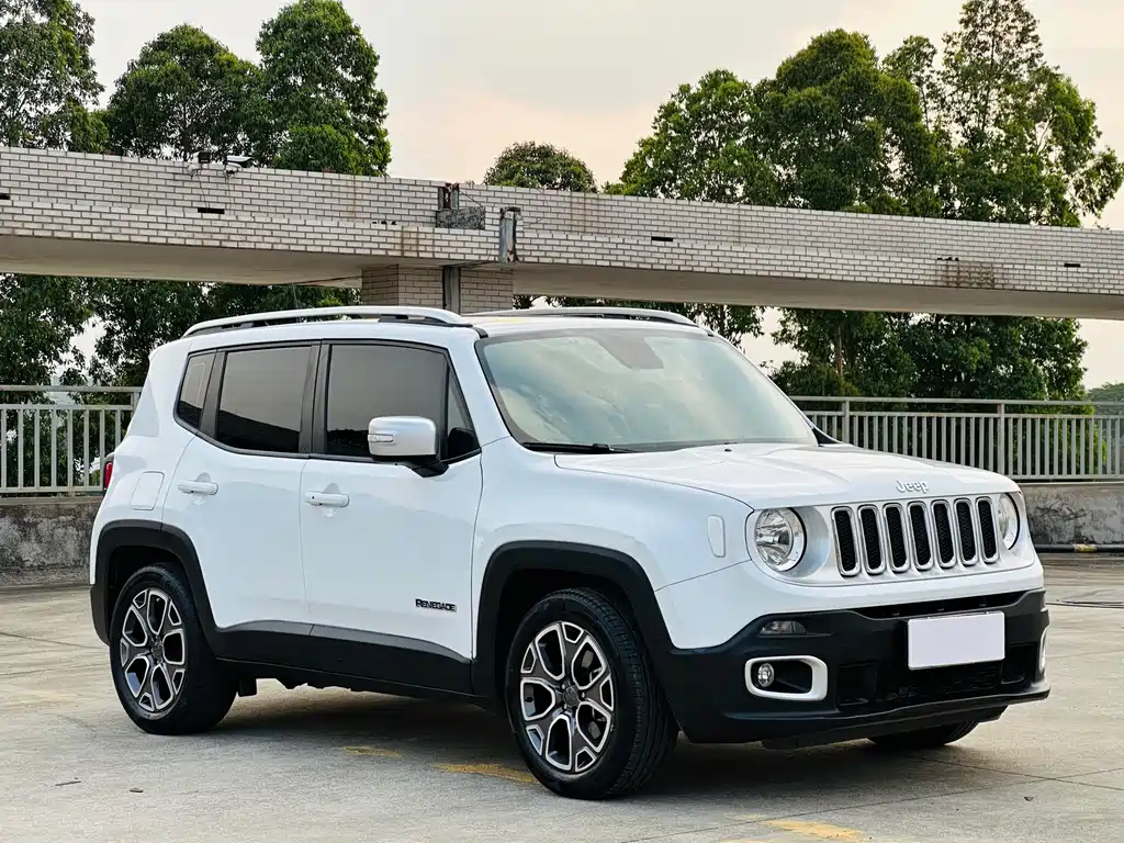Jeep Jeep Cherokee 2017 180T Automatic Intelligent Edition 2018 - thumbnail 3