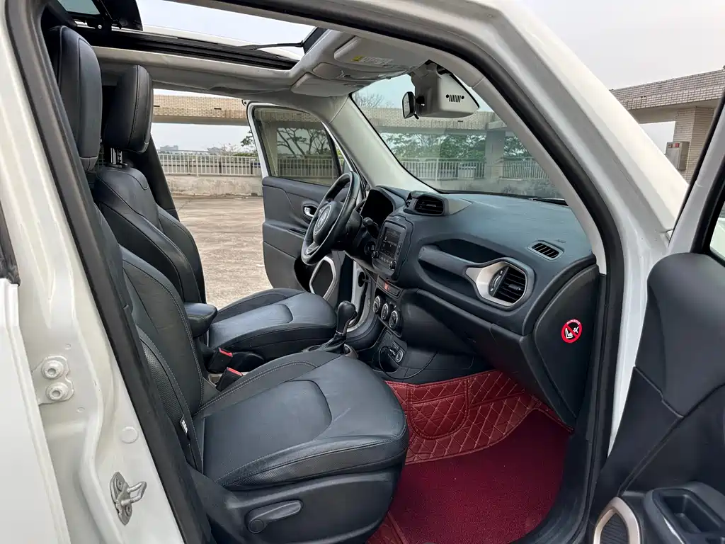 Jeep Jeep Cherokee 2017 180T Automatic Intelligent Edition 2018 - thumbnail 10