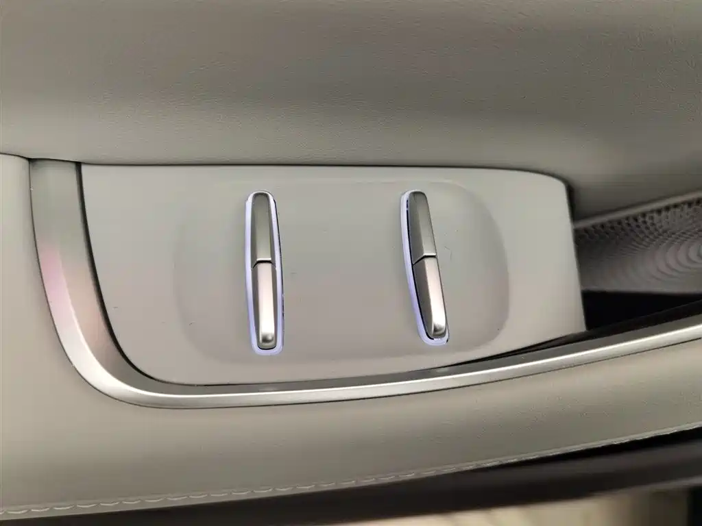 NIO NIO ES6 2025 Model 100kWh 300,000 Units Commemorative Edition 2025 - thumbnail 9