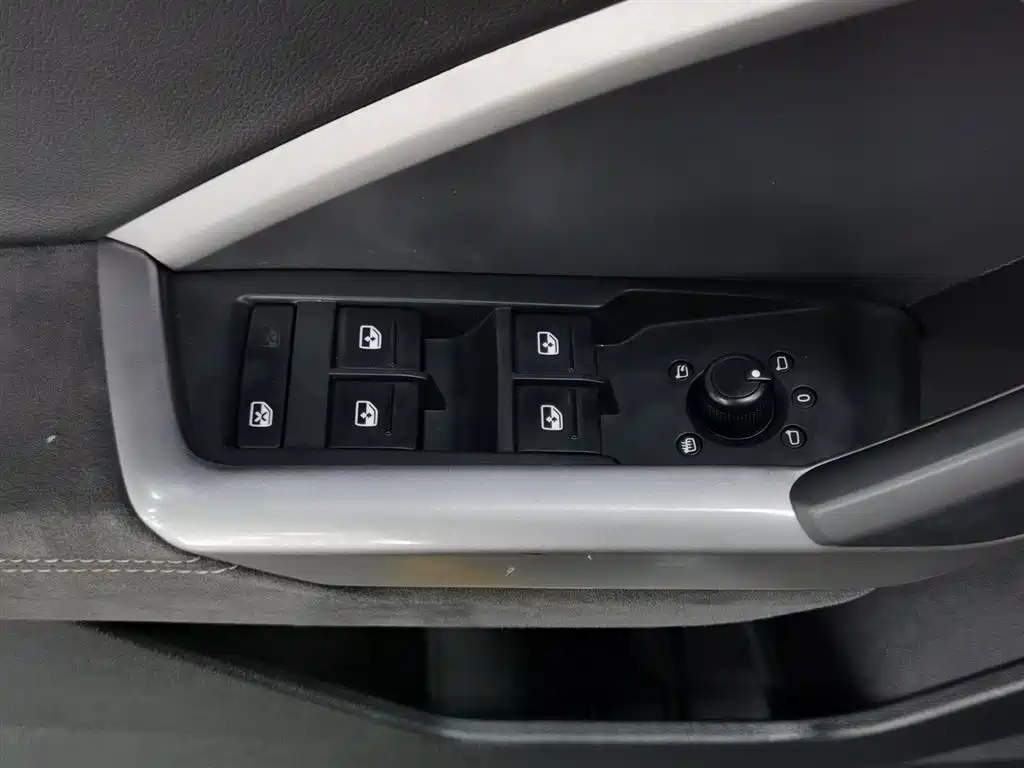 Audi Audi Q3 2019 35 TFSI Fashion Dynamic Edition 2020 - thumbnail 9