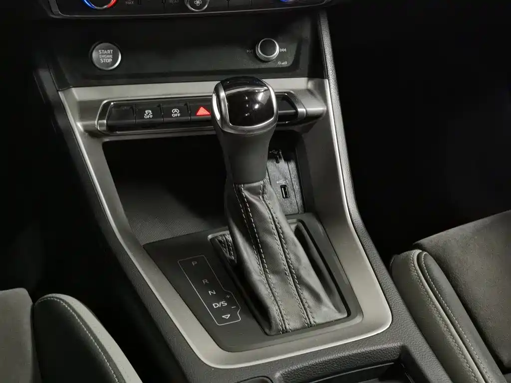 Audi Audi Q3 2019 35 TFSI Fashion Dynamic Edition 2020 - thumbnail 13