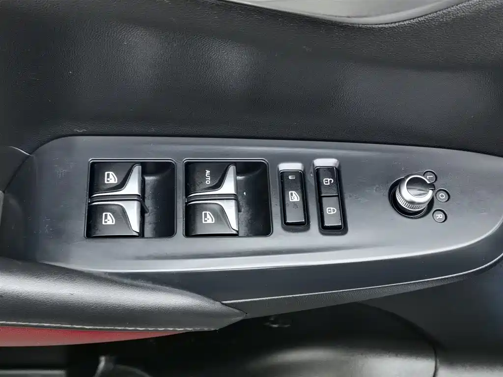 Changan Changan CS55 Plus 2020 1.5T Manual Color Edition 2020 - thumbnail 9