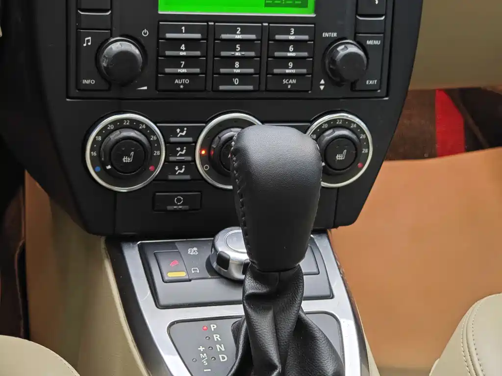Land Rover Freelander 2 2012 2.0T Si4 SE Petrol 2012 - thumbnail 18