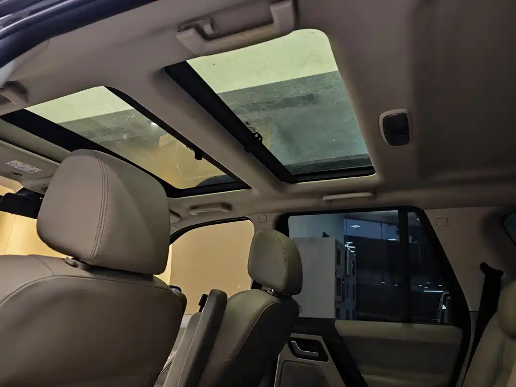 Land Rover Freelander 2 2012 2.0T Si4 SE Petrol 2012 - thumbnail 24