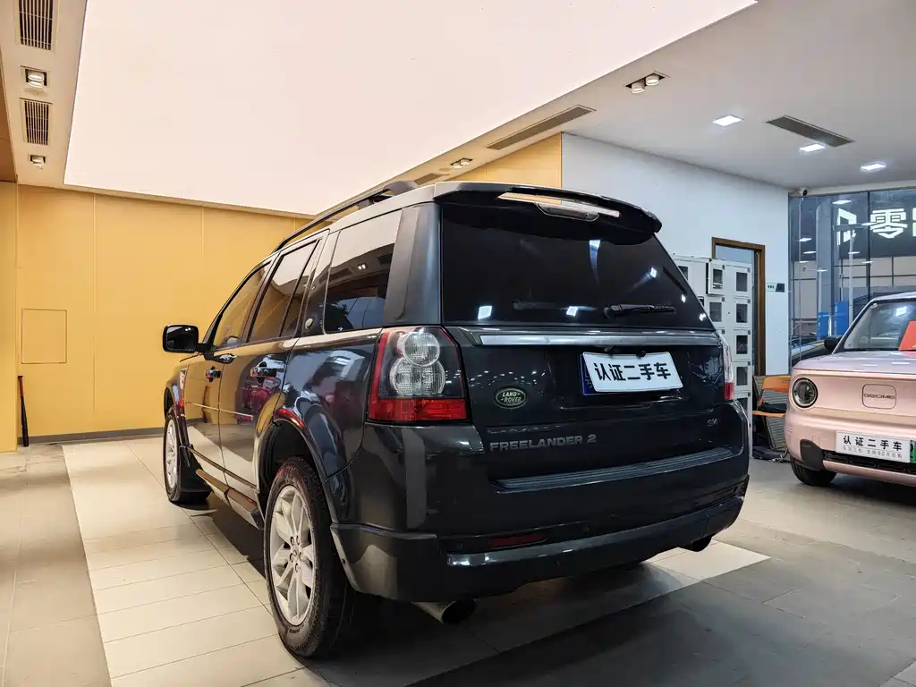 Land Rover Freelander 2 2012 2.0T Si4 SE Petrol 2012 - thumbnail 25