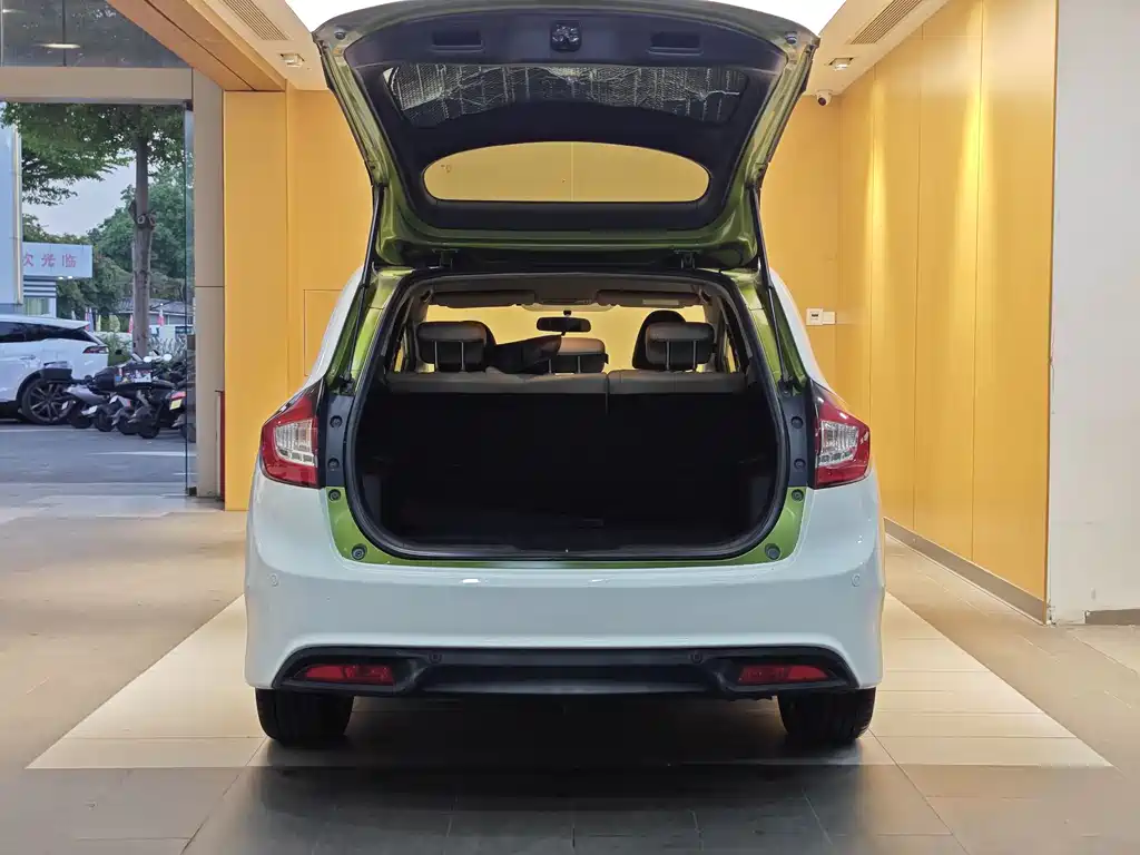 Honda Honda Jade 2013 1.8L Automatic Comfort Edition 5-seater 2014 - thumbnail 27