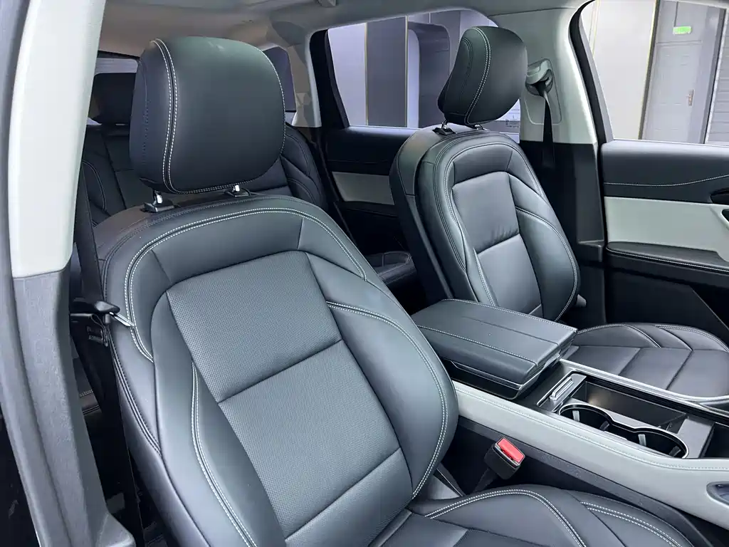 Lincoln Nautilus 2025 2.0T AWD Premium Hybrid 2025 - thumbnail 24