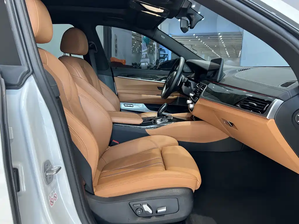 BMW BMW 6 Series GT 2021 630i M Sport Package 2022 - thumbnail 11
