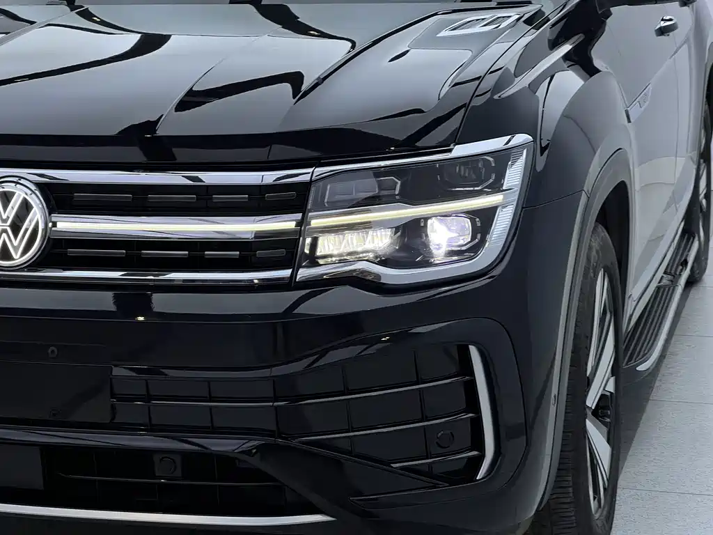 Volkswagen Teramont 2023 Teramont X Facelift 380TSI AWD Premium Luxury Edition 2023 - thumbnail 3