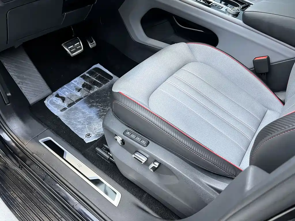 Volkswagen Teramont 2023 Teramont X Facelift 380TSI AWD Premium Luxury Edition 2023 - thumbnail 12