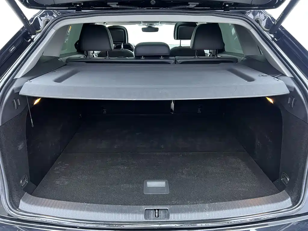 Volkswagen Teramont 2023 Teramont X Facelift 380TSI AWD Premium Luxury Edition 2023 - thumbnail 29
