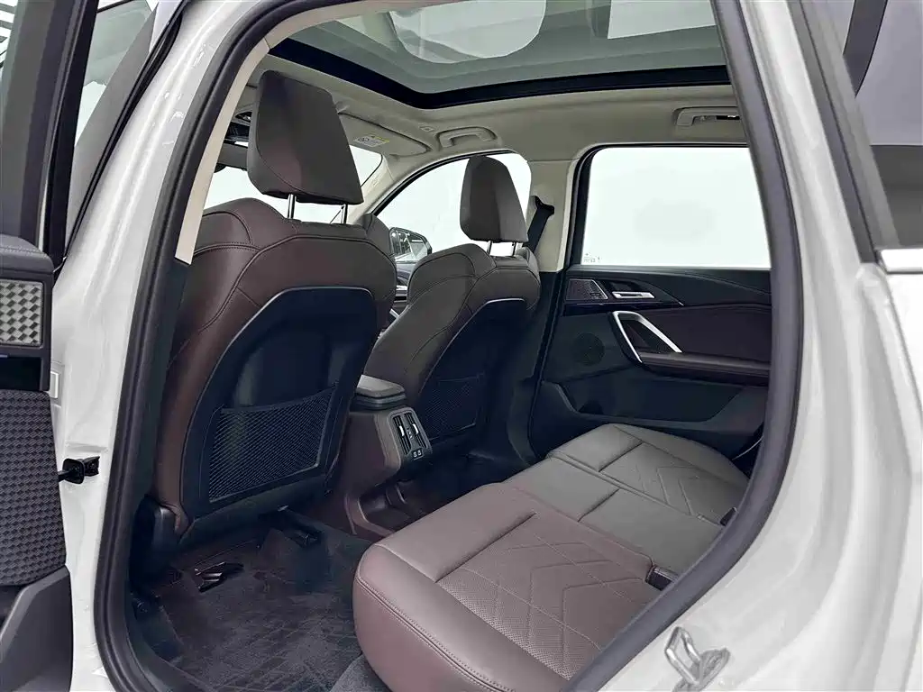 BMW BMW X1 2023 sDrive25Li X Design Package 2024 - thumbnail 18