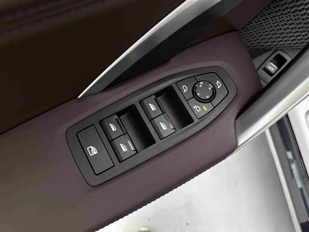 BMW BMW X1 2023 sDrive25Li X Design Package 2024 - thumbnail 23