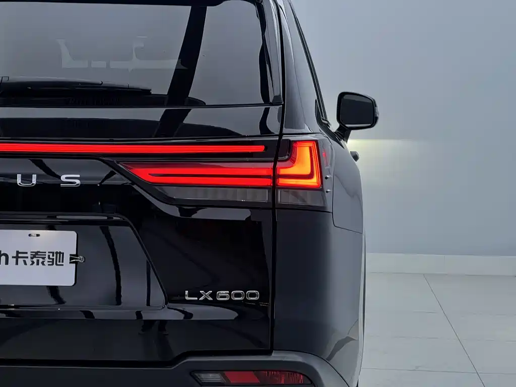 Lexus Lexus LX 600 2022 Model US Specification 2022 - thumbnail 4