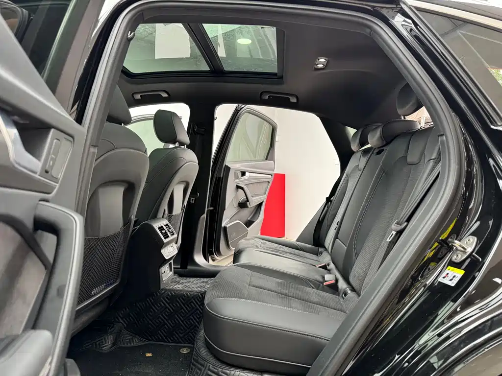 Audi Audi Q5L Sportback 2021 40 TFSI Luxury Edition 2021 - thumbnail 9