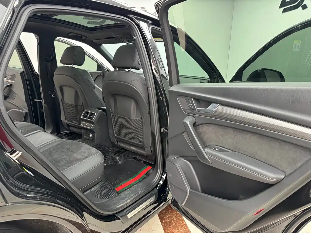 Audi Audi Q5L Sportback 2021 40 TFSI Luxury Edition 2021 - thumbnail 11
