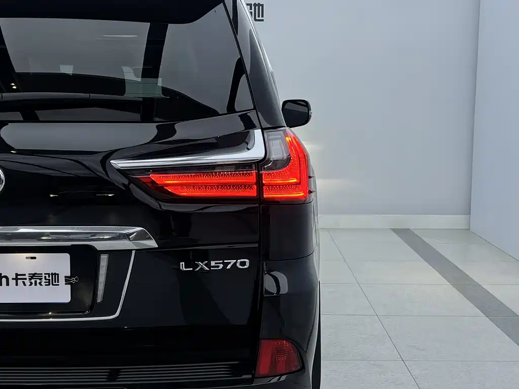 Lexus Lexus LX 570 F Sport 2019 - thumbnail 6