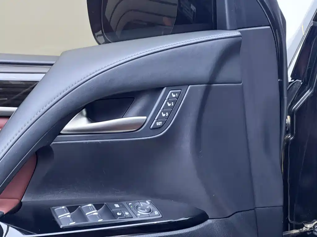 Lexus Lexus LX 570 F Sport 2019 - thumbnail 12