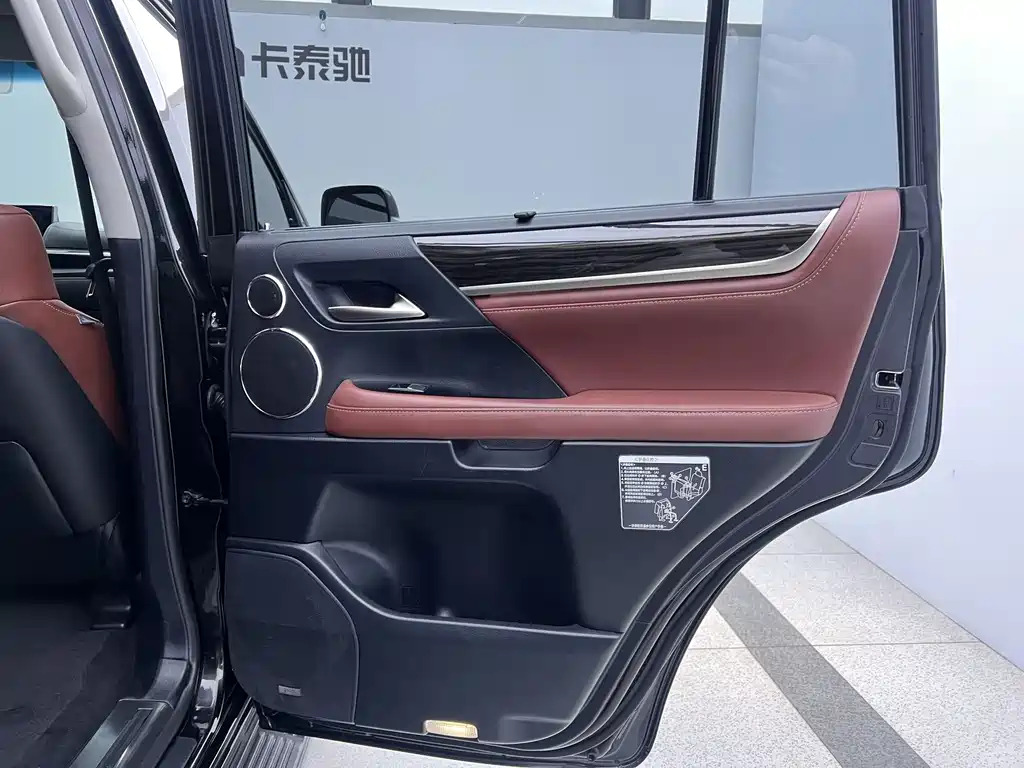 Lexus Lexus LX 570 F Sport 2019 - thumbnail 22