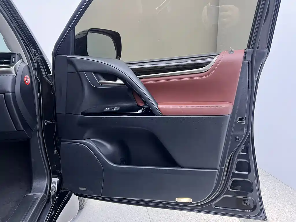 Lexus Lexus LX 570 F Sport 2019 - thumbnail 27