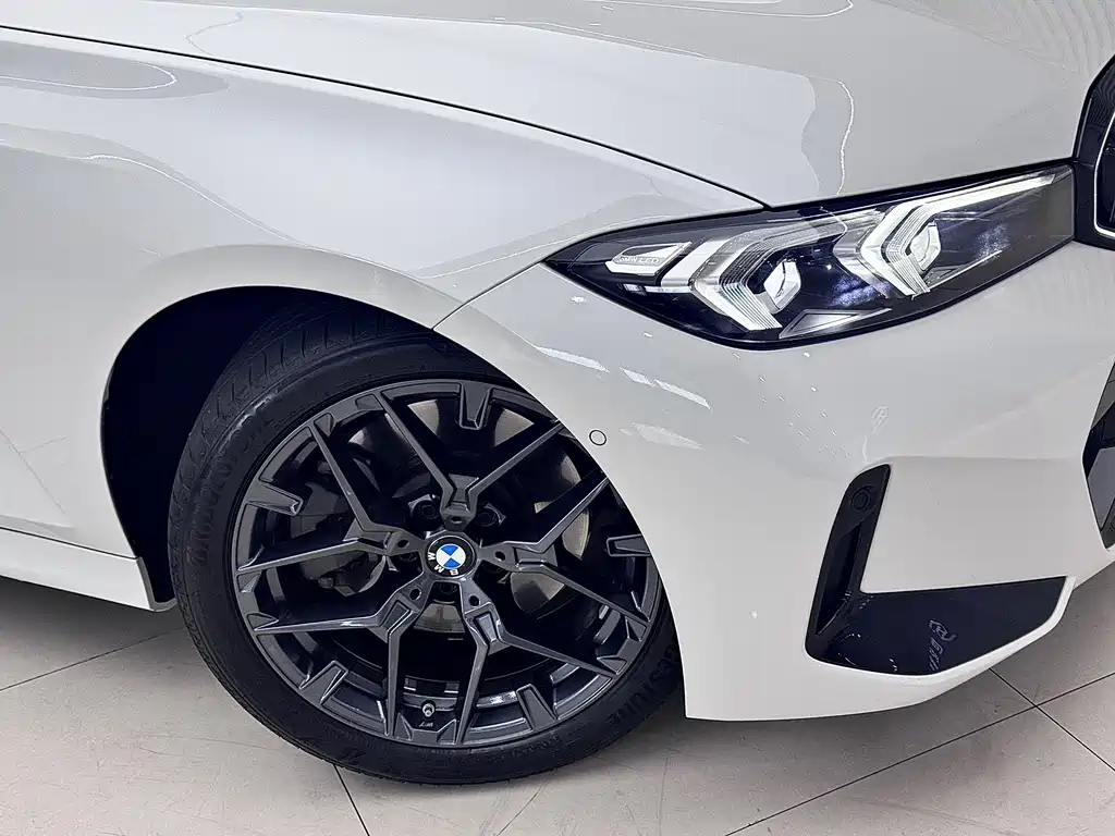 BMW BMW 3 Series 2025 330Li M Sport Shadow Night Package 2024 - thumbnail 6